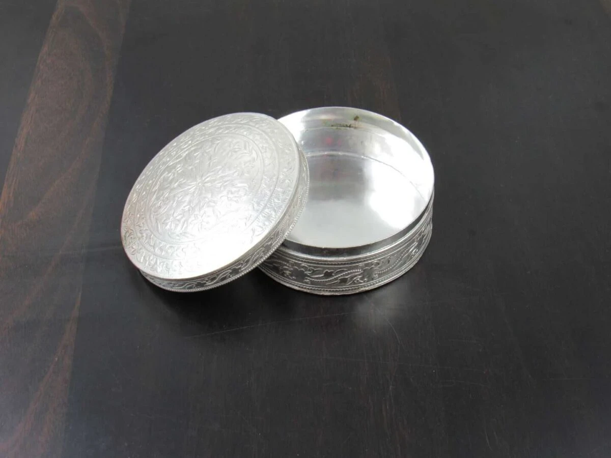 Sindoor dabbi, sindoor box for wedding, sindoor dabbi silver, Pooja items silver, Pooja items for home, kumkum box return gift, pooja items for temple, pooja items for gift, kumkum box silver, sindoor dabbi for women, return gifts
