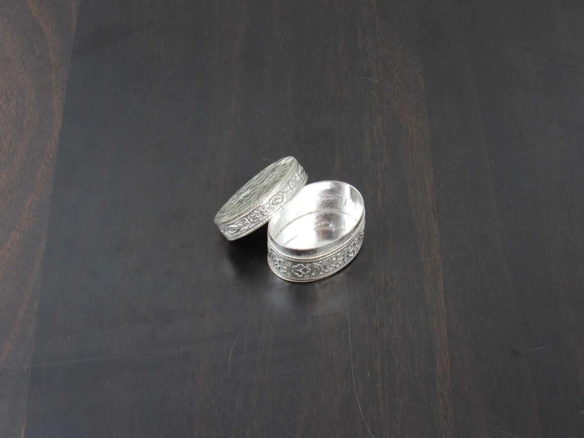 Sindoor dabbi, sindoor box for wedding, sindoor dabbi silver, Pooja items silver, Pooja items for home, kumkum box return gift, pooja items for temple, pooja items for gift, kumkum box silver, sindoor dabbi for women