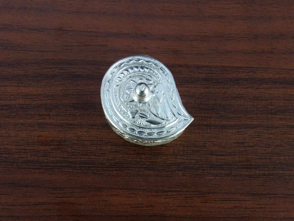Sindoor dabbi, sindoor box for wedding, sindoor dabbi silver, Pooja items silver, Pooja items for home, kumkum box return gift, pooja items for temple, pooja items for gift, kumkum box silver, sindoor dabbi for women