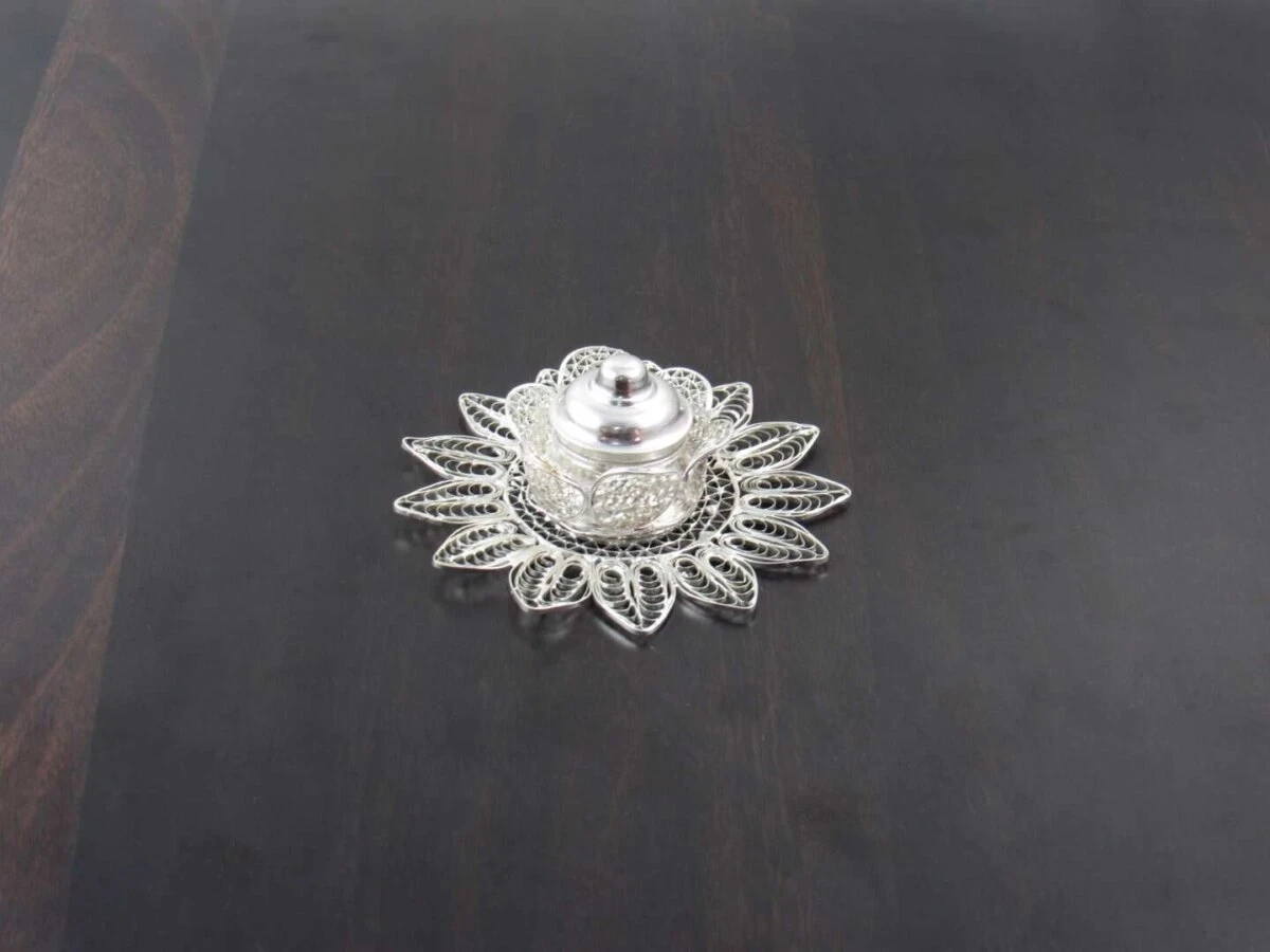 silver kankavati sindoor box for wedding, kumkum box return gift, Pooja items silver, Pooja items for home, pooja items for temple, pooja items for gift