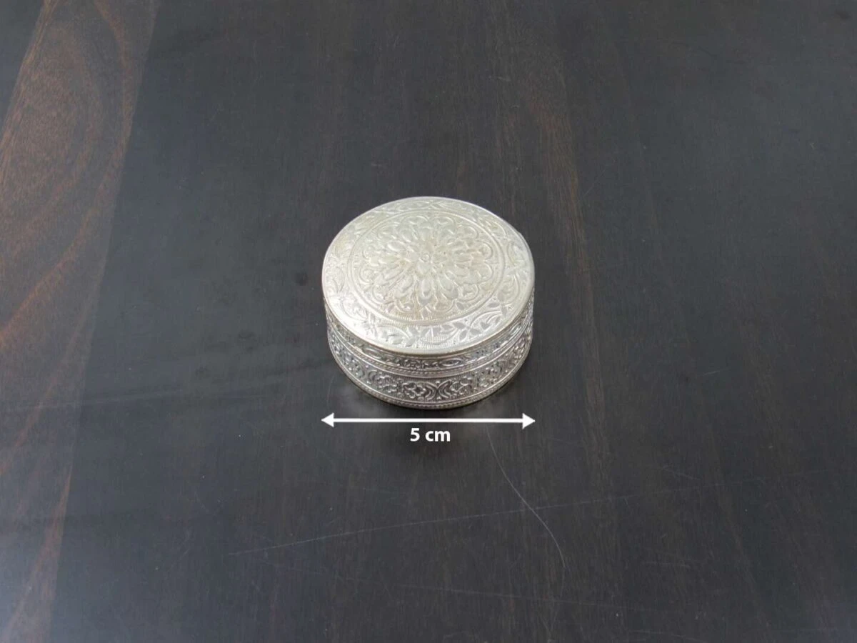 Sindoor dabbi, sindoor box for wedding, sindoor dabbi silver, Pooja items silver, Pooja items for home, kumkum box return gift, pooja items for temple, pooja items for gift, kumkum box silver, sindoor dabbi for women, return gifts