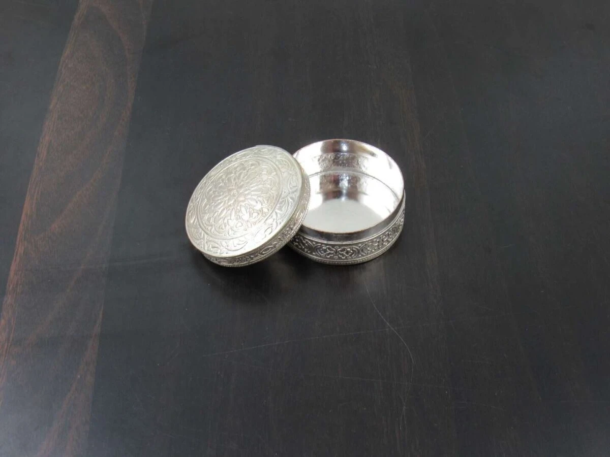 Sindoor dabbi, sindoor box for wedding, sindoor dabbi silver, Pooja items silver, Pooja items for home, kumkum box return gift, pooja items for temple, pooja items for gift, kumkum box silver, sindoor dabbi for women, return gifts