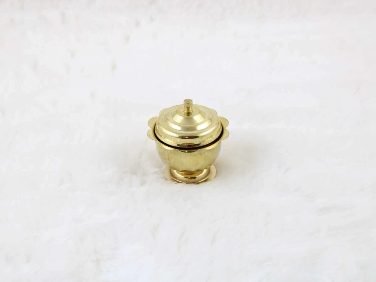 Sindoor dabbi, sindoor box for wedding, Brass Sindoor dabbi, sindoor dabbi silver, Pooja items silver, Pooja items for home, kumkum box return gift, Brass Sindoor box, pooja items for temple, pooja items for gift, kumkum box silver, sindoor dabbi for women