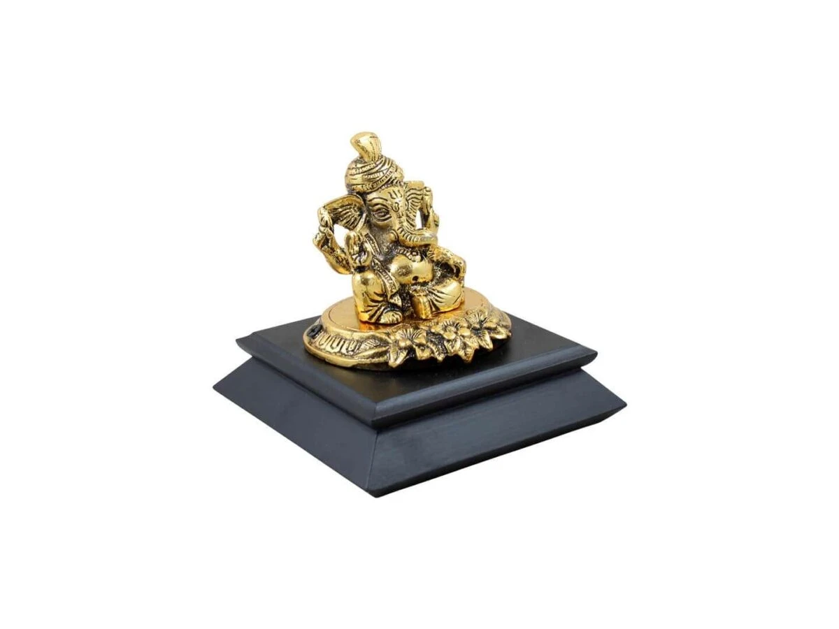 White metal ganesh idol white metal statue ganesha idol for home ganesha idol for office ganesha idol gift ganesha murti for car ganesh statue for temple ganesh statue for gift ganesh statue for home decoration