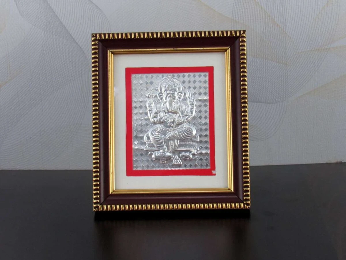 999 silver Ganesh frame, silver Ganesh photo frame, pure silver god photo frames, ganesha photo frame, silver ganesha frame