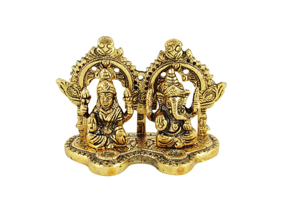 lakshmi ganesh saraswati idols laxmi ganesh saraswati statue laxmi ganesh saraswati murti ganesh laxmi saraswati sitting position laxmi ganesh saraswati silver idol