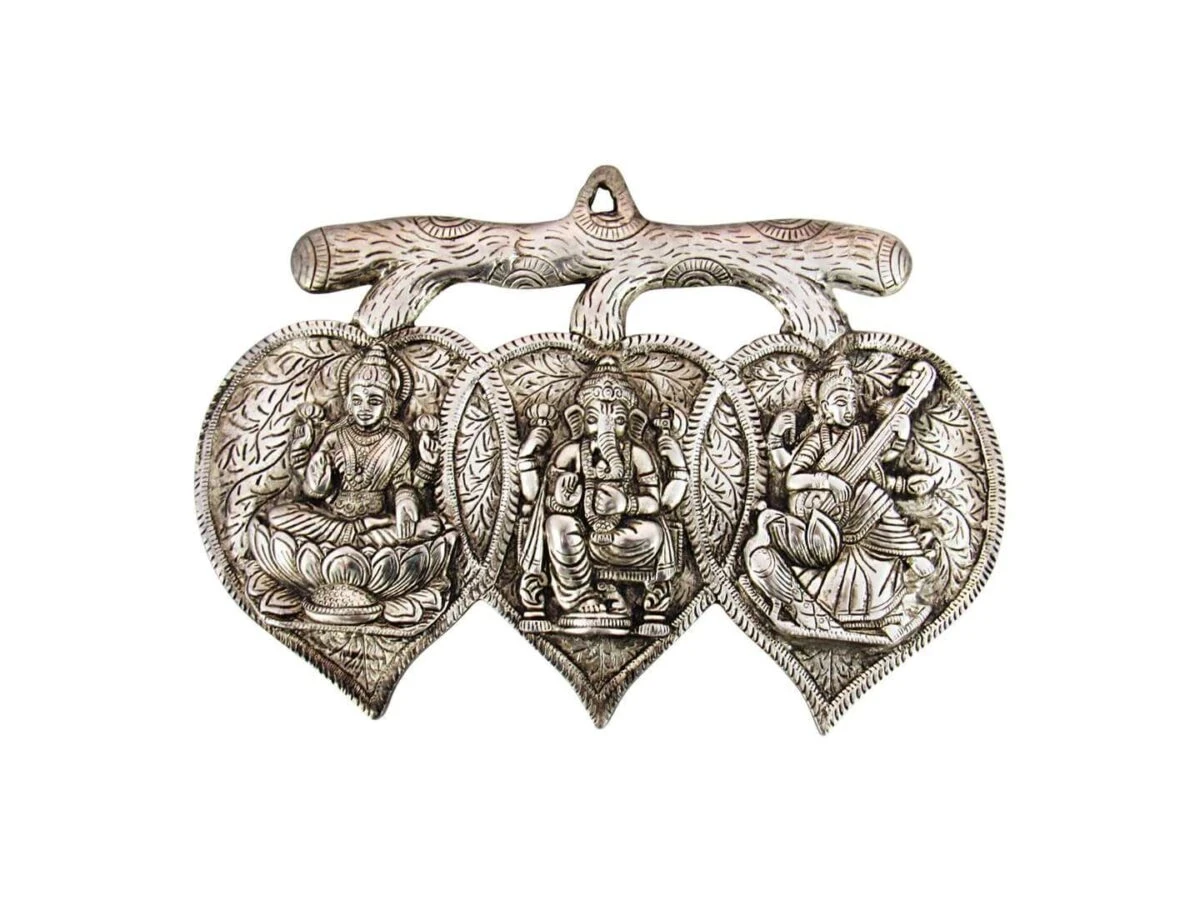 Lakshmi ganesha saraswati wall hanging lakshmi ganesh saraswati idols laxmi ganesh saraswati statue laxmi ganesh saraswati murti ganesh laxmi saraswati sitting position laxmi ganesh saraswati silver idol