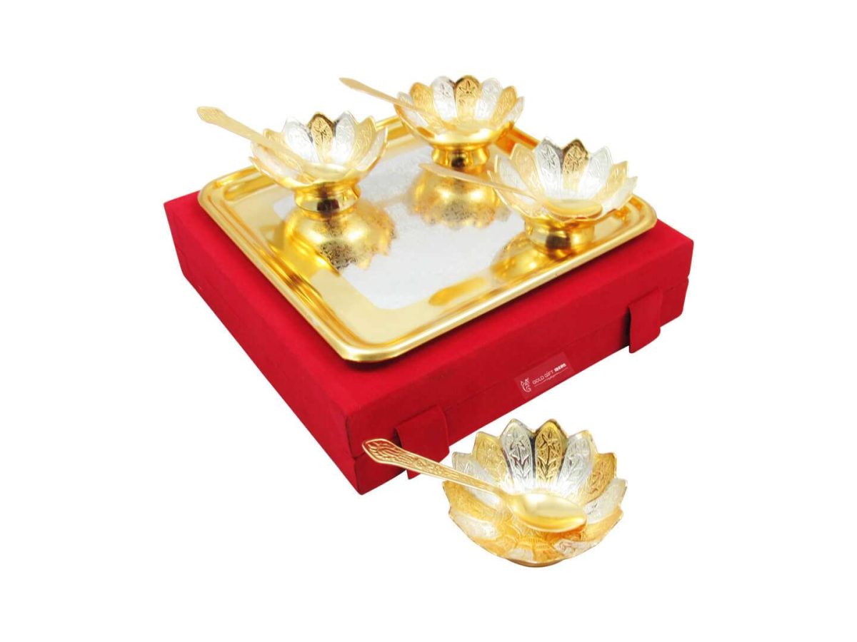 Brass bowls, brass bowl set, brass bowl for gift, brass serving bowl, brass dry fruit tray, brass bowl set with tray, Indian brass serving bowls, brass bowl for decoration, brass serving bowl with spoon