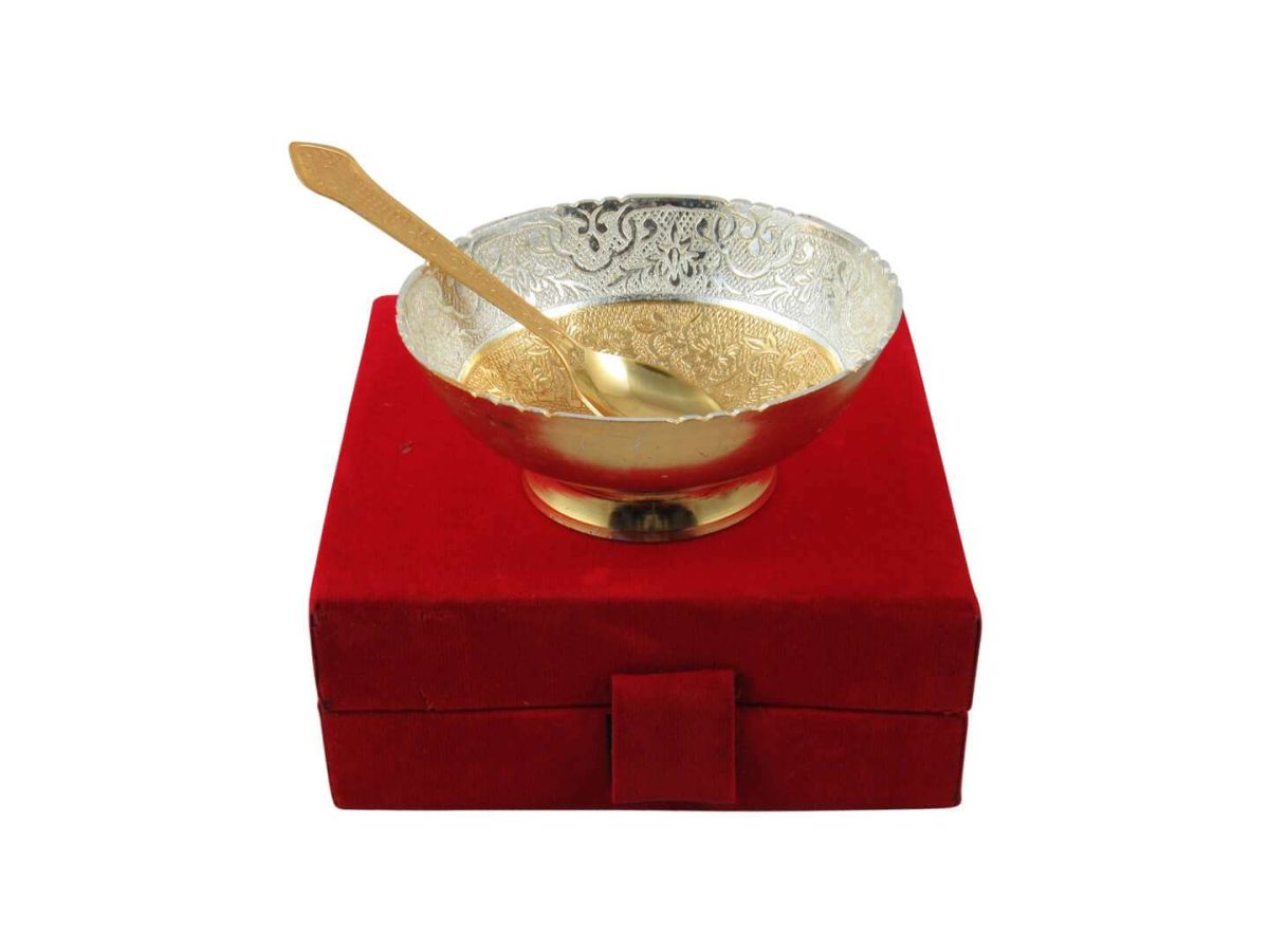 Brass bowls, brass bowl set, brass bowl for gift, brass serving bowl, brass dry fruit tray, brass bowl set with tray, Indian brass serving bowls, brass bowl for decoration, brass serving bowl with spoon, Bowl set with tray, bowl set for gift, bowl set for kitchen, bowl set in silver, bowl set for baby, silver dry fruit bowl, dry fruit serving bowl, dry fruit bowl set, German silver dry fruit bowl