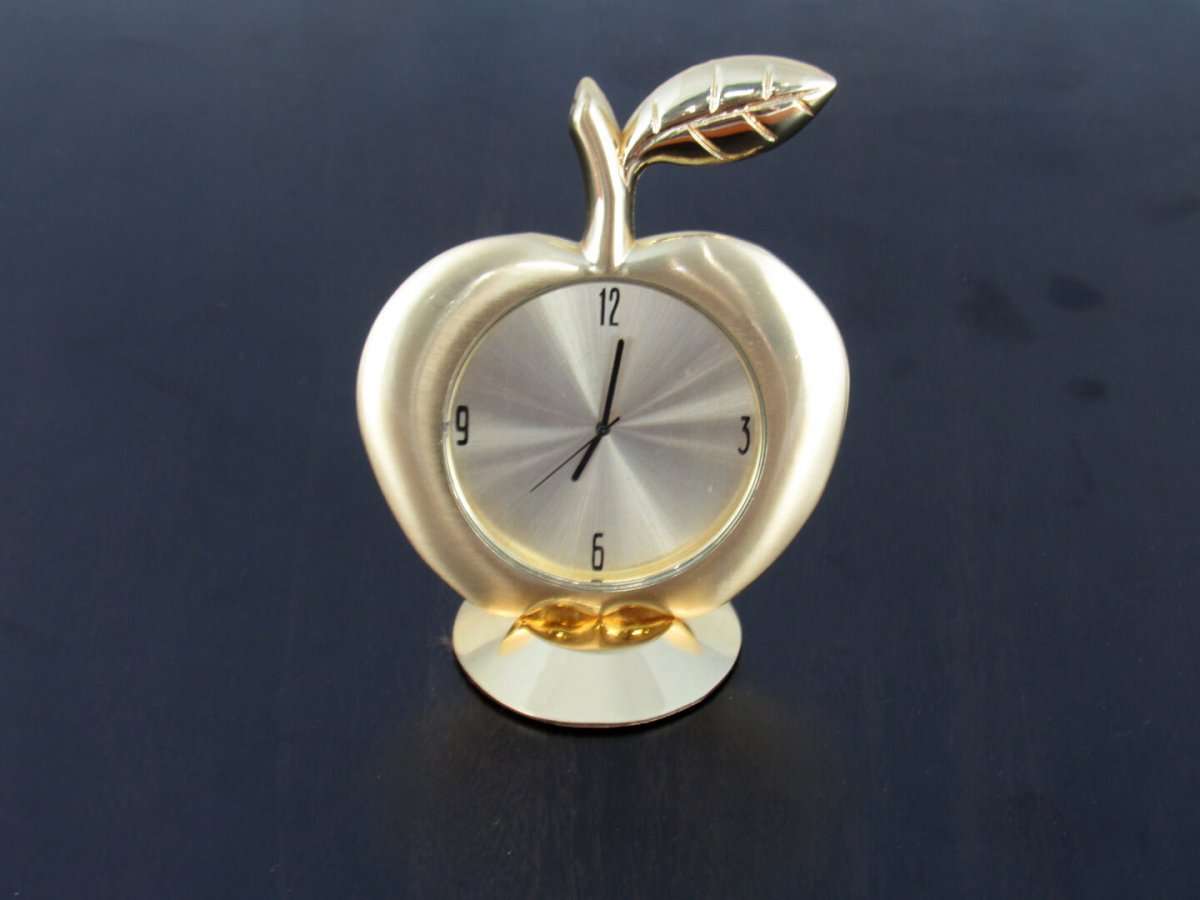 corporate gift items for employees, corporate gift set, Silver Pen for gift, corporate gift items, watch for men, watch for women, watch and key holder, watch and pen set, office desk decor, watch for ladies, pen and diary set, pen and diary gift set, gift for employees, gift for employer