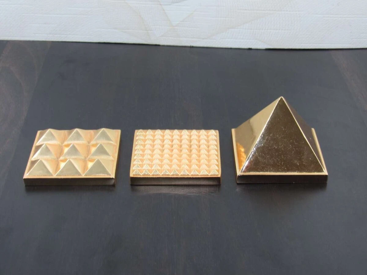 Pyramid for home, pyramid for vastu, pyramid for house, vastu pyramid for study, vastu pyramid for office, vastu pyramid for bedroom, vastu pyramid yantra, metal vastu pyramid
