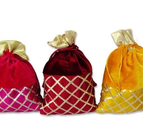 Potli bags for return gifts, potli bags for wedding, potli bags for ladies, potli bags for bride, potli bags for gift, shagun potli pouch, Potli Pouches, potli bags for dry fruits, bridal Potli Purse, bridal potli bags, Return gifts for women, return gifts for baby shower, return gifts for housewarming, return gifts for wedding, return gifts for pooja, potli pouch bags, potli bags for chocolates