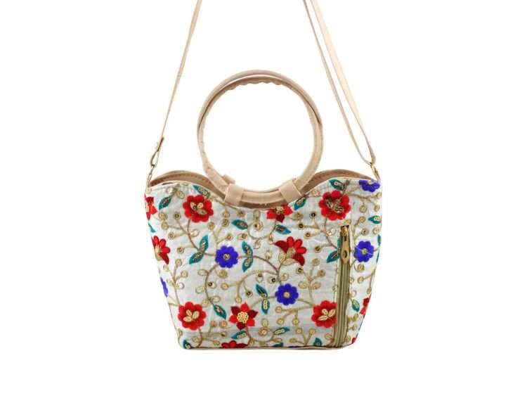 Folklore flower embroidery tote | Embroidery bags, Bags, Embroidered tote