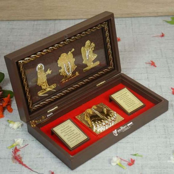 Shreenathji photo frame, shreenathji photo frame nathdwara, shrinathji photo frame, shreenathji frame with charanpaduka, shreenathji photo frame for gift, return gifts for housewarming, return gifts for pooja, Wooden Momento Gift
