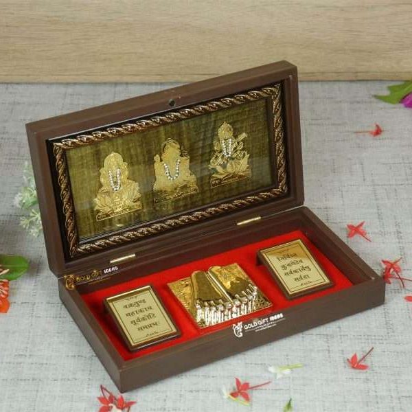 Laxmi ganesh saraswati photo frame, lakshmi Ganesha saraswati wooden photo frame, lakshmi ganesh saraswati frame with charan paduka, Lakshmi Ganesha saraswathi photo, lakshmi saraswati Ganesha photo, return gifts, ganesh lakshmi saraswati photo hd, return gifts for wedding, return gifts for pooja
