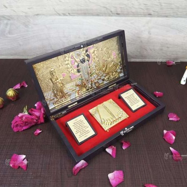 Shreenathji photo frame, shreenathji photo frame nathdwara, shrinathji photo frame, shreenathji frame with charanpaduka, shreenathji photo frame for gift, return gifts for housewarming, return gifts for pooja, Wooden Momento Gift