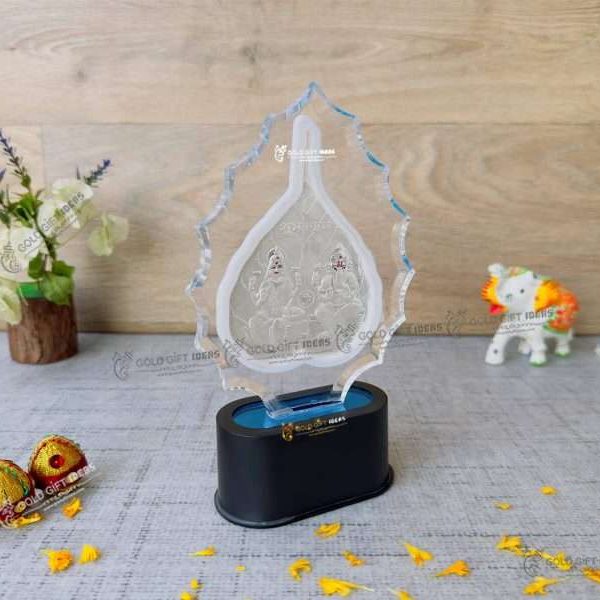 Laxmi ganesh silver frame, silver gift items return gifts for housewarming silver pooja items silver gift articles Lakshmi ganesh photo frames lakshmi Ganesh photo hd lakshmi ganesh photo Diwali laxmi Ganesha photo, laxmi ganesh wooden photo frame, return gifts for Diwali puja, return gifts for housewarming