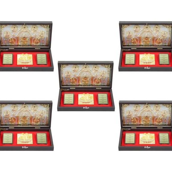 Lakshmi photo frame, lakshmi devi photo frames, goddess lakshmi photo frame, lakshmi frame with charan paduka, mahalaxmi photo frame, Kolhapur mahalaxmi photo frame, return gifts for Diwali, Wooden Momento Gift, photo frame for gift religious frame for worship, return gifts