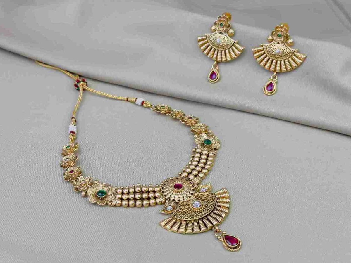 kundan pearl choker necklace kundhan pearl necklace set kundan necklace kundan necklace set kundan necklace for bride kundan necklace set for wedding traditional kundan choker necklace bridal kundan set indian kundan choker necklace kundan studded necklace set necklace for women necklace set for wedding party necklace set for women