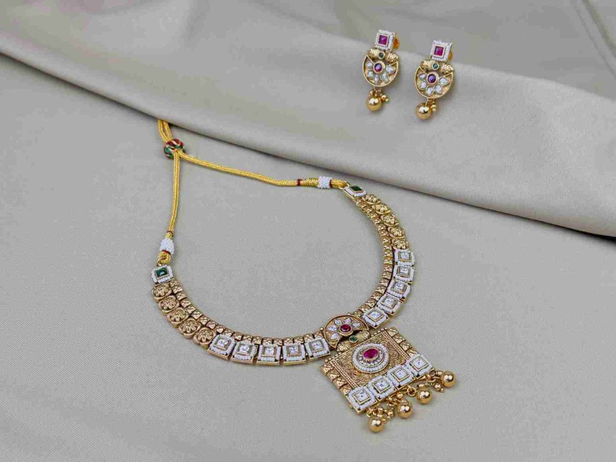 kundan pearl choker necklace kundhan pearl necklace set kundan necklace kundan necklace set kundan necklace for bride kundan necklace set for wedding traditional kundan choker necklace bridal kundan set indian kundan choker necklace kundan studded necklace set necklace for women necklace set for wedding party necklace set for women