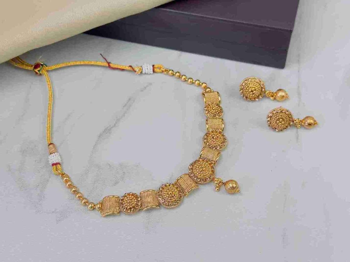 kundan pearl choker necklace kundhan pearl necklace set kundan necklace kundan necklace set kundan necklace for bride kundan necklace set for wedding traditional kundan choker necklace bridal kundan set indian kundan choker necklace kundan studded necklace set necklace for women necklace set for wedding party necklace set for women