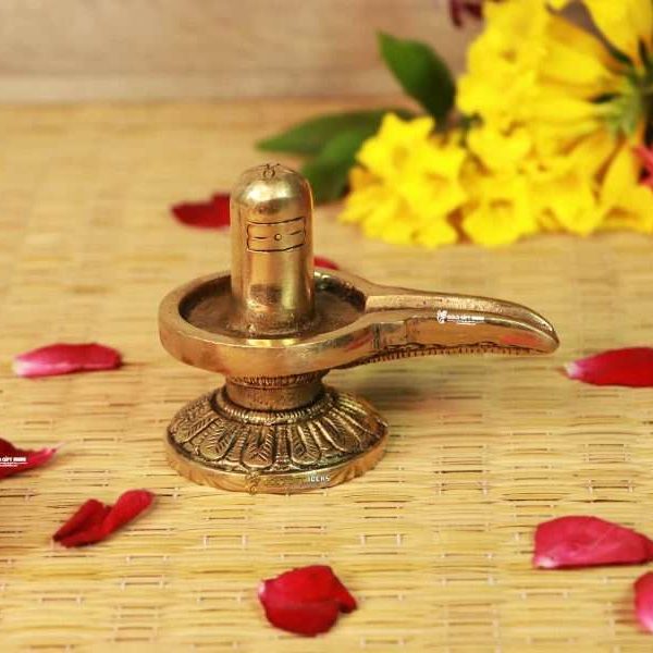 brass shivling, brass shiva idol, shiv with shivling, brass shiva lingam, shiva idol for home, shiva idol for gift, brass shivling jaladhari, return gifts for pooja, diwali gift, diwali return gift, birthday return gift, return gifts, wedding gift, wedding return gift, baby shower gift, baby shower return gift, occasional gift, housewarming gift, housewarming return gift