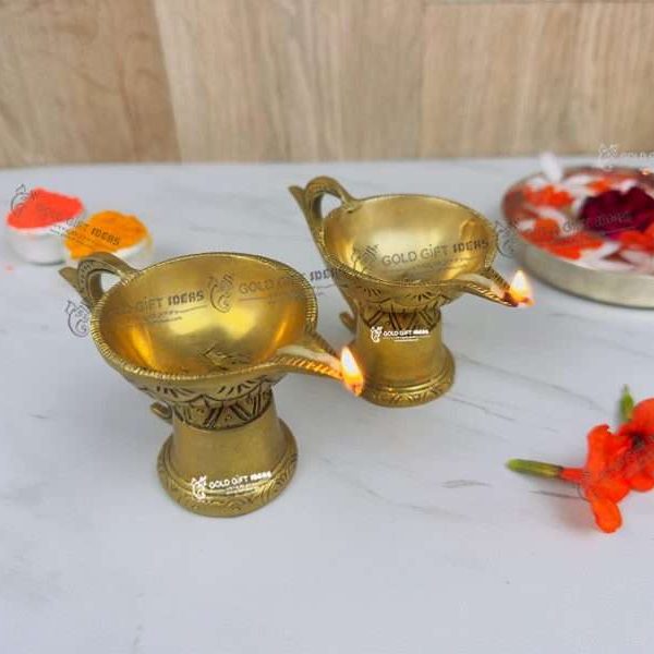 Brass Diya Stand, Brass Diya Lamp, Brass Diya for Puja, Brass Diyas for Diwali, Decorative Diya for Gifting, Oil Lamp for Home, Oil Lamp for Pooja, Brass Oil Lamp Stand, brass big diyas, brass diya with handle, brass aarti diya, return gifts for pooja, diwali gift, diwali return gift, birthday return gift, return gifts, wedding gift, wedding return gift, baby shower gift, baby shower return gift, occasional gift, housewarming gift, housewarming return gift