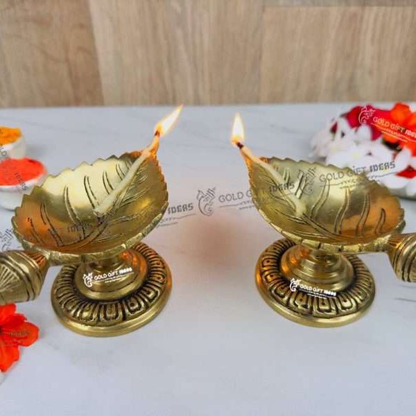Brass Diya Stand, Brass Diya Lamp, Brass Diya for Puja, Brass Diyas for Diwali, Decorative Diya for Gifting, Oil Lamp for Home, Oil Lamp for Pooja, Brass Oil Lamp Stand, brass big diyas, brass diya with handle, brass aarti diya, return gifts for pooja, diwali gift, diwali return gift, birthday return gift, return gifts, wedding gift, wedding return gift, baby shower gift, baby shower return gift, occasional gift, housewarming gift, housewarming return gift