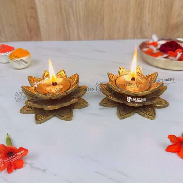 Brass Diya Stand, Brass Diya Lamp, Brass Diya for Puja, Brass Diyas for Diwali, Decorative Diya for Gifting, Oil Lamp for Home, Oil Lamp for Pooja, Brass Oil Lamp Stand, brass big diyas, brass diya with handle, brass aarti diya, return gifts for pooja, diwali gift, diwali return gift, birthday return gift, return gifts, wedding gift, wedding return gift, baby shower gift, baby shower return gift, occasional gift, housewarming gift, housewarming return gift