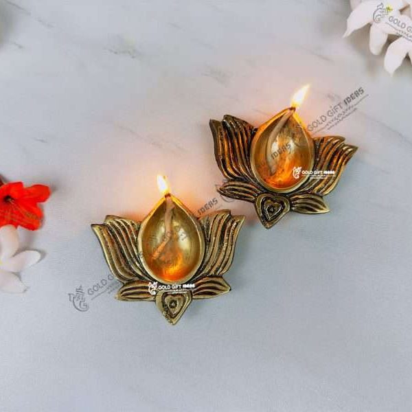 Brass Diya Stand, Brass Diya Lamp, Brass Diya for Puja, Brass Diyas for Diwali, Decorative Diya for Gifting, Oil Lamp for Home, Oil Lamp for Pooja, Brass Oil Lamp Stand, brass big diyas, brass diya with handle, brass aarti diya, return gifts for pooja, diwali gift, diwali return gift, birthday return gift, return gifts, wedding gift, wedding return gift, baby shower gift, baby shower return gift, occasional gift, housewarming gift, housewarming return gift