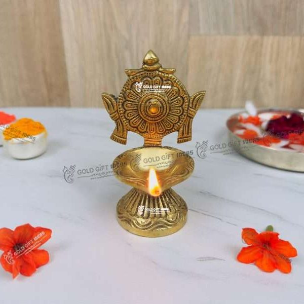 brass balaji diya, brass balaji diya set, brass shankh chakra diya, brass shankhu chakra deepam, brass diya stand, brass diya for puja, brass diyas for diwali, decorative diya for gifting, oil lamp for home, brass oil lamp stand, brass aarti diya, return gifts for pooja, diwali gift, diwali return gift, birthday return gift, return gifts, wedding gift, wedding return gift, baby shower gift, baby shower return gift, occasional gift, housewarming gift, housewarming return gift