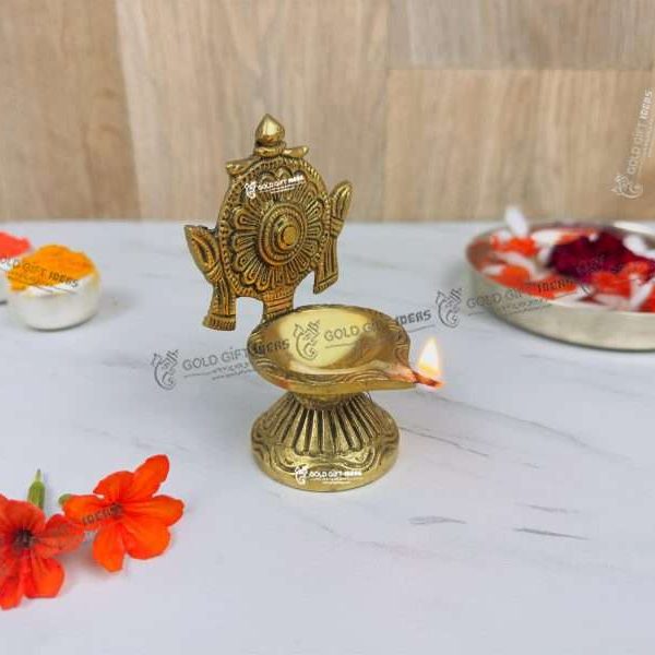 brass balaji diya, brass balaji diya set, brass shankh chakra diya, brass shankhu chakra deepam, brass diya stand, brass diya for puja, brass diyas for diwali, decorative diya for gifting, oil lamp for home, brass oil lamp stand, brass aarti diya, return gifts for pooja, diwali gift, diwali return gift, birthday return gift, return gifts, wedding gift, wedding return gift, baby shower gift, baby shower return gift, occasional gift, housewarming gift, housewarming return gift