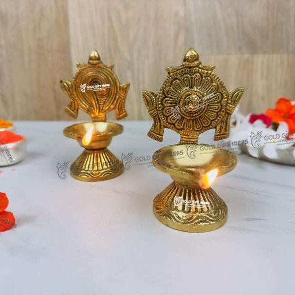 brass balaji diya, brass balaji diya set, brass shankh chakra diya, brass shankhu chakra deepam, brass diya stand, brass diya for puja, brass diyas for diwali, decorative diya for gifting, oil lamp for home, brass oil lamp stand, brass aarti diya, return gifts for pooja, diwali gift, diwali return gift, birthday return gift, return gifts, wedding gift, wedding return gift, baby shower gift, baby shower return gift, occasional gift, housewarming gift, housewarming return gift