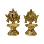 brass balaji diya, brass balaji diya set, brass shankh chakra diya, brass shankhu chakra deepam, brass diya stand, brass diya for puja, brass diyas for diwali, decorative diya for gifting, oil lamp for home, brass oil lamp stand, brass aarti diya, return gifts for pooja, diwali gift, diwali return gift, birthday return gift, return gifts, wedding gift, wedding return gift, baby shower gift, baby shower return gift, occasional gift, housewarming gift, housewarming return gift