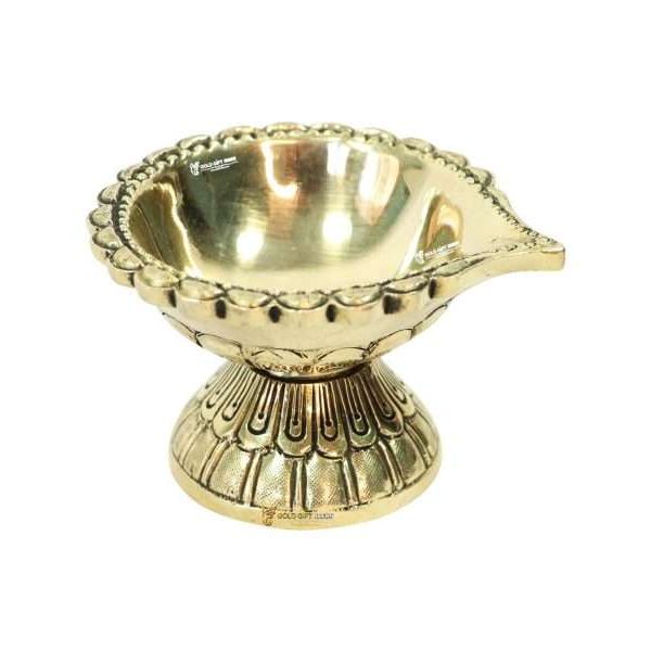 Brass Diya Stand, Brass Diya Lamp, Brass Diya for Puja, Brass Diyas for Diwali, Decorative Diya for Gifting, Oil Lamp for Home, Oil Lamp for Pooja, Brass Oil Lamp Stand, brass big diyas, brass diya with handle, brass aarti diya, return gifts for pooja, diwali gift, diwali return gift, birthday return gift, return gifts, wedding gift, wedding return gift, baby shower gift, baby shower return gift, occasional gift, housewarming gift, housewarming return gift