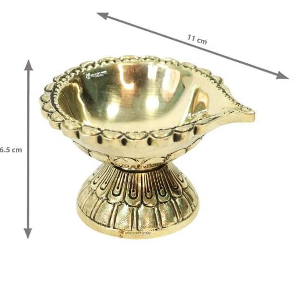 Brass Diya Stand, Brass Diya Lamp, Brass Diya for Puja, Brass Diyas for Diwali, Decorative Diya for Gifting, Oil Lamp for Home, Oil Lamp for Pooja, Brass Oil Lamp Stand, brass big diyas, brass diya with handle, brass aarti diya, return gifts for pooja, diwali gift, diwali return gift, birthday return gift, return gifts, wedding gift, wedding return gift, baby shower gift, baby shower return gift, occasional gift, housewarming gift, housewarming return gift